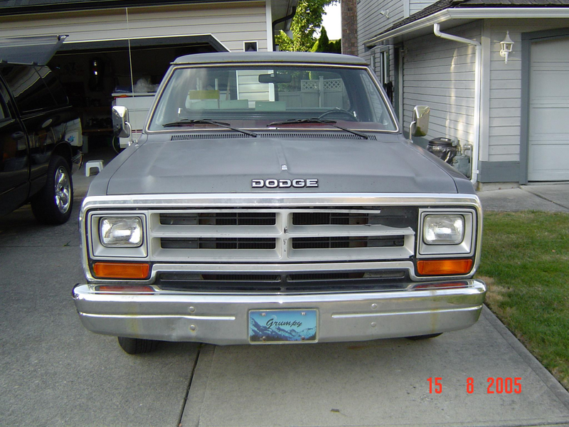 Illustration for article titled My Truck Before Pics Circa 2005